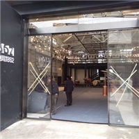 北京江羽鋼化玻璃加工公司信息盡在中玻網 www.glass.com.cn 第1頁